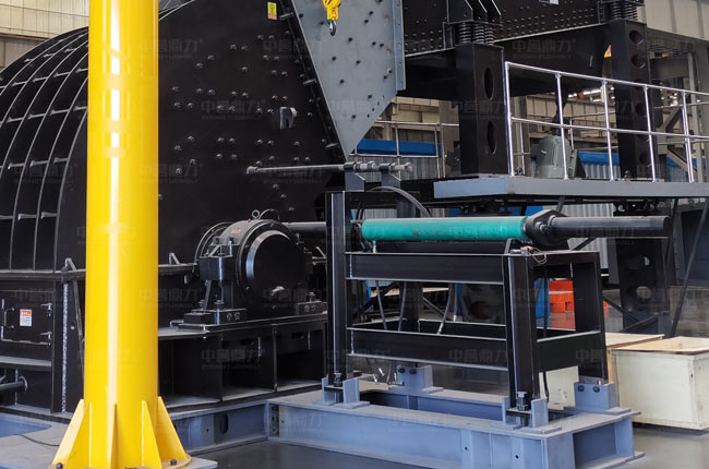 整形破碎機液壓抽軸裝置