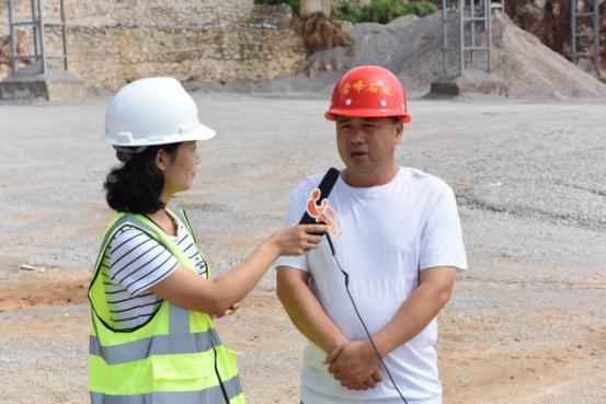 懷化市溆浦雷鋒石業回訪采訪圖