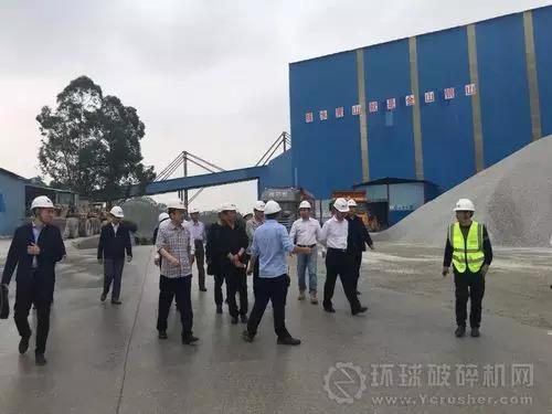 �V����dʯ��(ch��ng)�����T(m��n)̩ʢʯ��(ch��ng)�Gɫ�Vɽ���O(sh��)ӭ������ɽ�ಿ�T(m��n)����