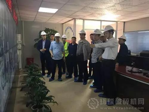 �V����dʯ��(ch��ng)�����T(m��n)̩ʢʯ��(ch��ng)�Gɫ�Vɽ���O(sh��)ӭ������ɽ�ಿ�T(m��n)����